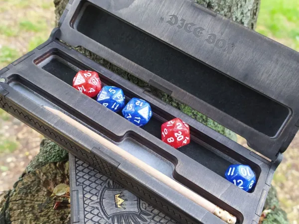 Dice box 00093